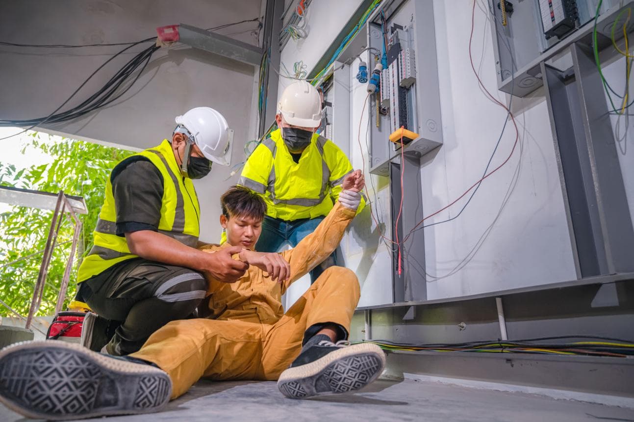 Réagir en cas d'accident électrique ou d'incident visuel 3